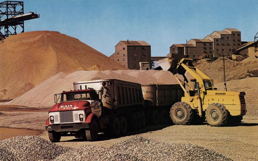  GMC B7000 Tractor 1960 года  (фото 3 из 3)